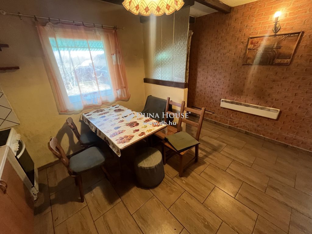 2376 Hernád , Akácfa utca — 1/17