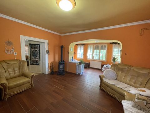 Eladó Ház 2750 Nagykőrös , Takaros ház Nagykőrösön 