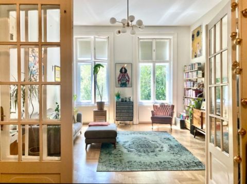 Eladó Lakás 1084 Budapest 8. kerület , Elegánsan,igényesen felújított, extravagáns, napfényes lakás