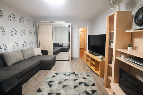 Eladó Lakás 1108 Budapest 10. kerület , Felújított másfél szobás lakás Kőbányán