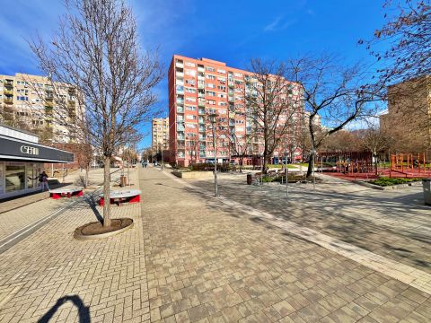 Eladó Lakás 1108 Budapest 10. kerület 