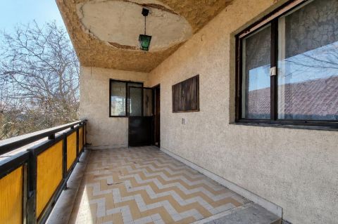 Eladó Ház 2072 Zsámbék , 2072 Zsámbék, Központ