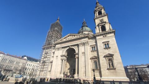 Eladó Lakás 1051 Budapest 5. kerület , Polgári otthon vagy befektetés a Bazilika mellett