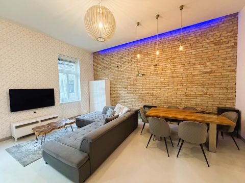 Eladó Lakás 1055 Budapest 5. kerület , Vígszínház közelében