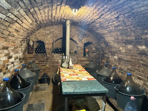 Eladó Ház 8130 Enying , Öreghegyi Zártkert