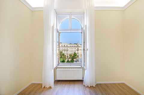 Kiadó Lakás 1051 Budapest 5. kerület 