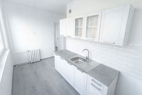 Eladó Lakás 6000 Kecskemét , Szépen felúitott lakás a Széchényivárosban