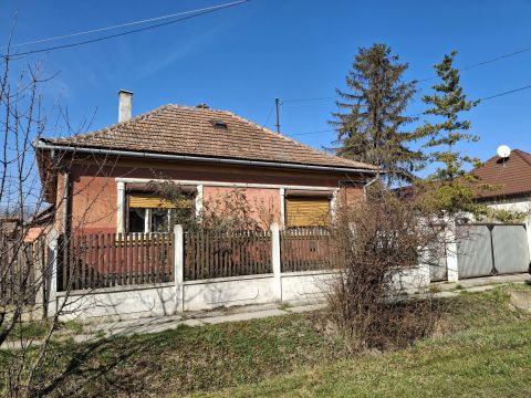 Eladó Ház 4110 Biharkeresztes 