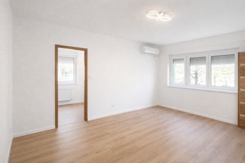 Eladó Lakás 8000 Székesfehérvár 