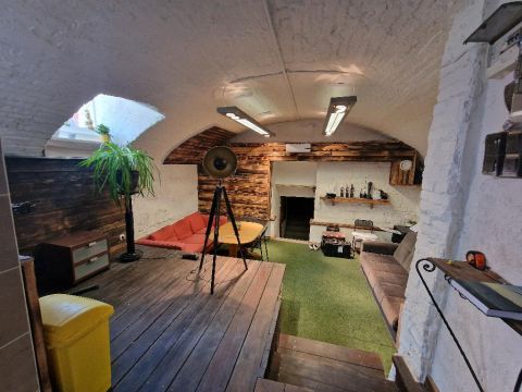 Eladó Üzlethelyiség 1036 Budapest 3. kerület , 1036 Budapest 3, Óbuda