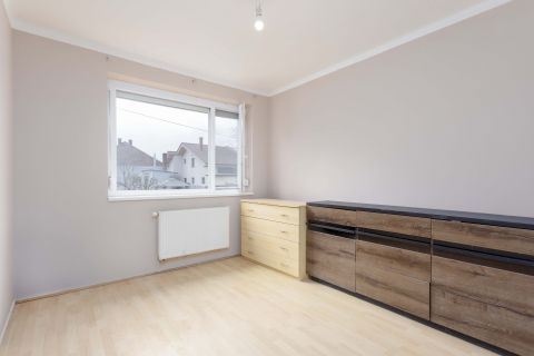 Eladó Ház 9221 Levél , Petőfi Sándor utca közelében