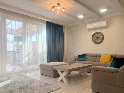 Eladó Ház 4400 Nyíregyháza , Belvároshoz közeli, nyugodt, szép utcában