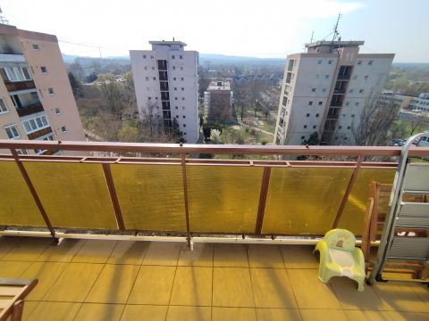 Eladó Lakás 2800 Tatabánya 