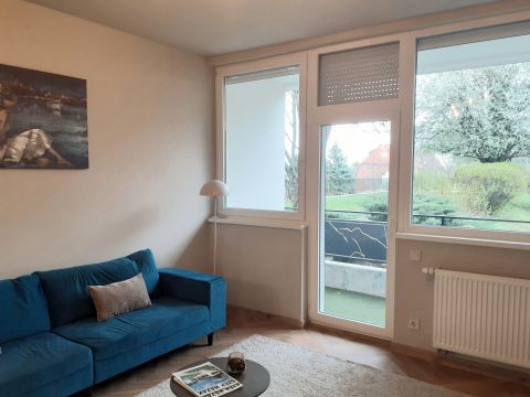 Eladó Lakás 1118 Budapest 11. kerület Csendes budai utcában Sasadon 3 szobás lodzsás világos