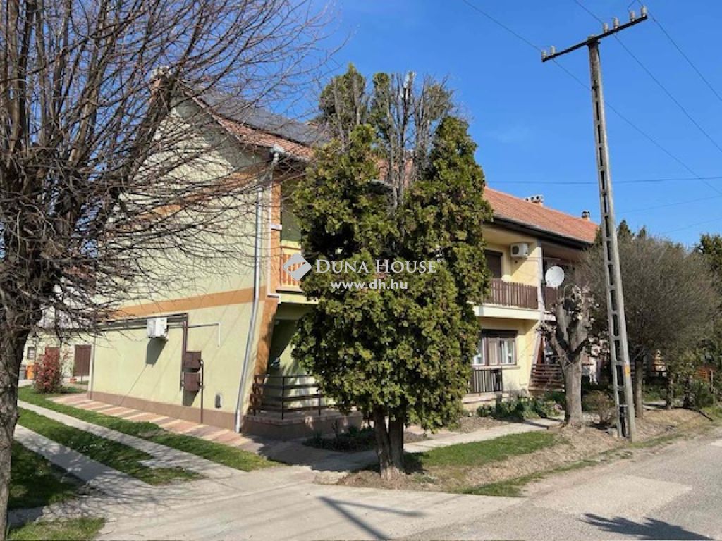 5400 Mezőtúr , Mezőtúron 2 szintes sorházi lakás eladó — 1/6