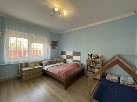 Eladó Ház 4271 Mikepércs szívében, csendes-nyugodt környezetben eladó családi ház