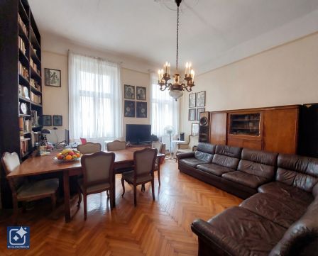 Eladó Lakás 1023 Budapest 2. kerület , GÜL BABA TÜRBÉNÉL 2 és fél szobás, erkélyes lakás eladó