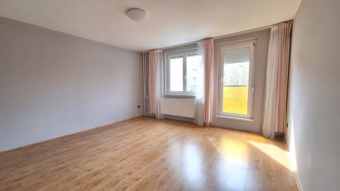 Eladó Lakás 1039 Budapest 3. kerület 