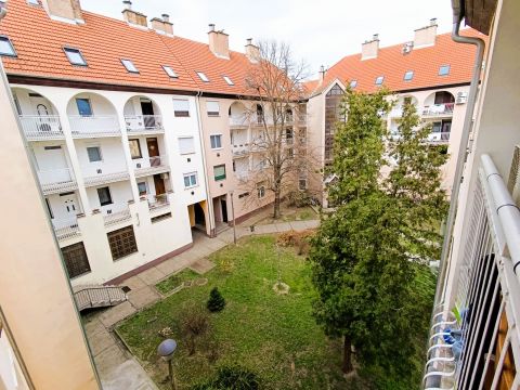 Eladó Lakás 7700 Mohács , Belvárosi lakás