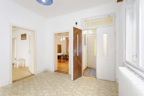 Eladó Ház 9100 Tét Kisfaludy utca közelében