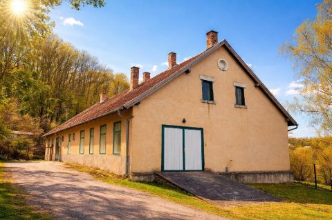Eladó Ház 8400 Ajka , 8400 Ajka, Felsőcsinger