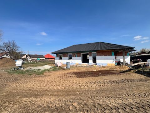 Eladó Ház 2360 Gyál 