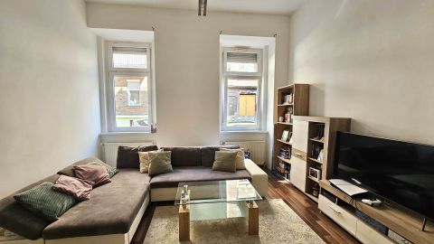 Eladó Lakás 1143 Budapest 14. kerület , Stadionok Mellett, Csendes Társasházban