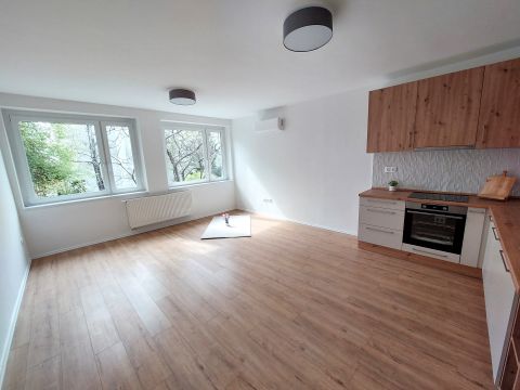 Eladó Lakás 7625 Pécs 