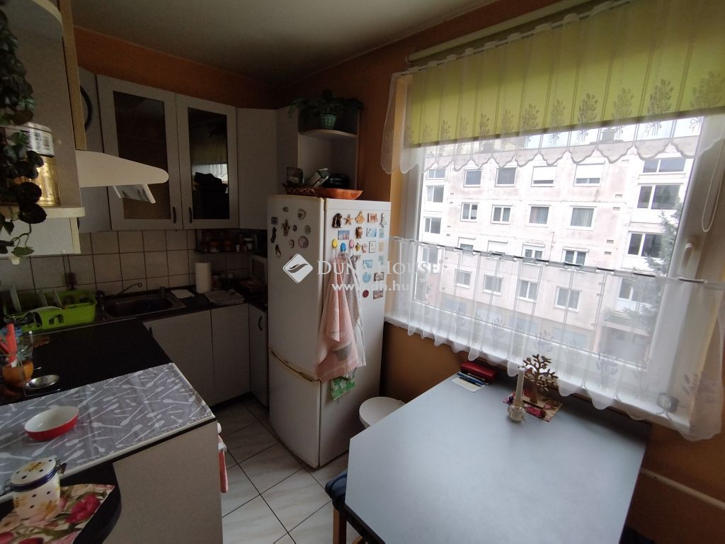 2800 Tatabánya — 1/11
