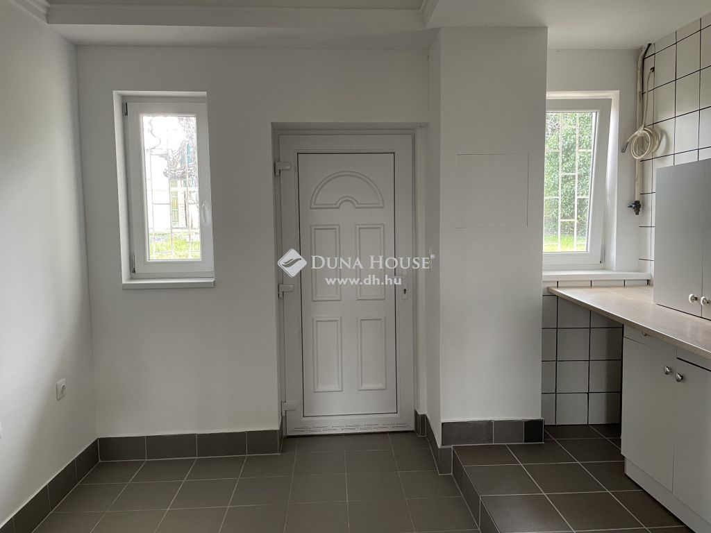 For sale Flat Budapest XVIII. kerület, 