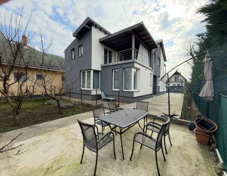 Eladó Ház 1188 Budapest 18. kerület , PRÉMIUM MINŐSÉGŰ ÚJSZERŰ ÖNÁLLÓ CSALÁDIHÁZ ELADÓ!