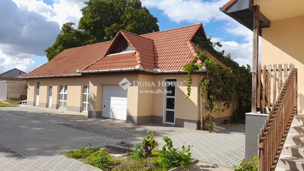 4031 Debrecen — 1/5