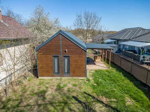 Eladó Ház 2162 Őrbottyán Önálló könnyűszerkezetes ház kerttel