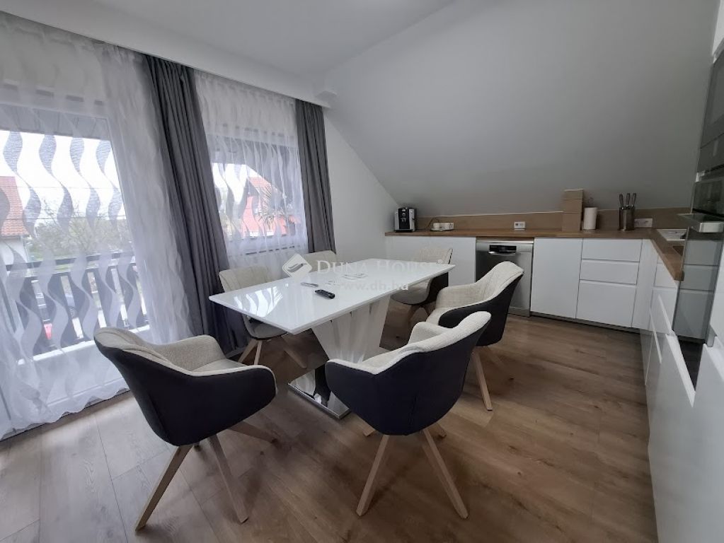 2315 Szigethalom , Felújított lakás Szigethalmon — 1/16