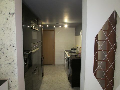 Eladó Ház 2213 Monorierdő , Nyugodt kertvárosi környezet, központhoz közel.