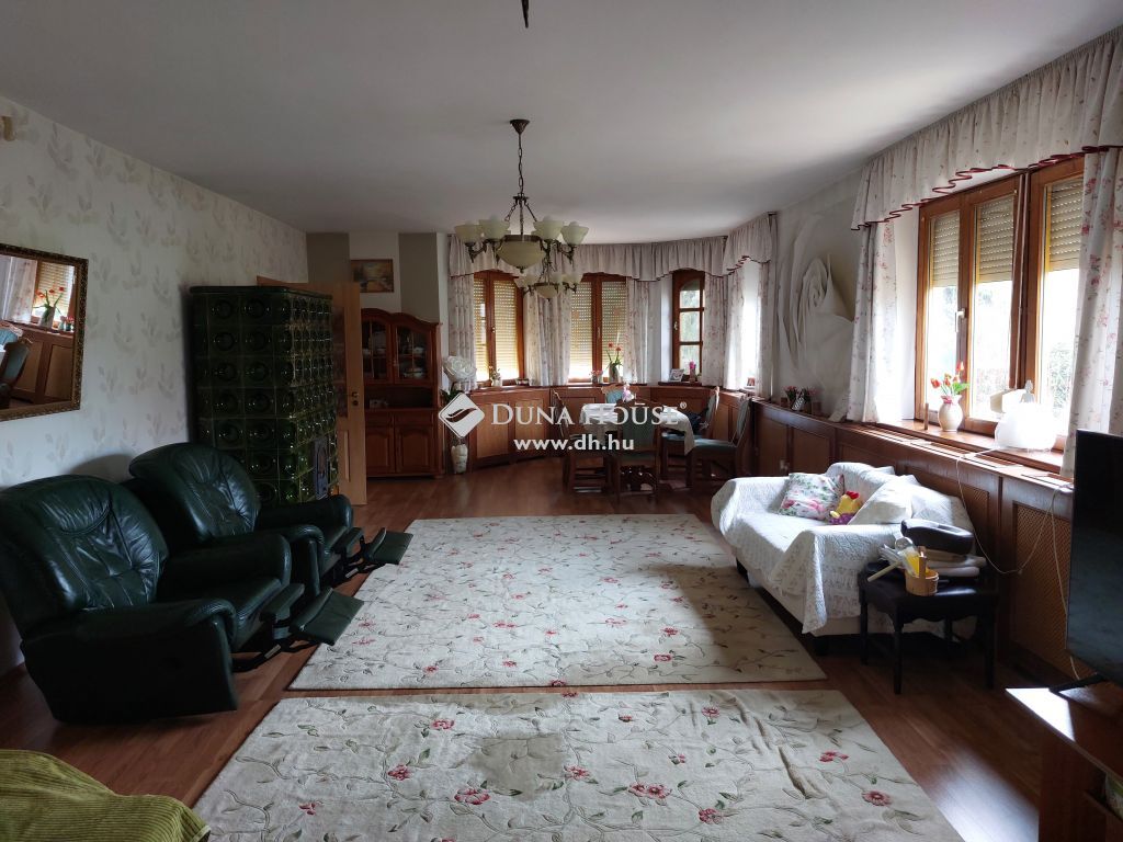 2660 Balassagyarmat , Szügyi út — 1/36