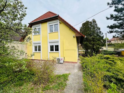 Eladó Ház 4246 Nyíregyháza , 4405 Nyíregyháza, oros