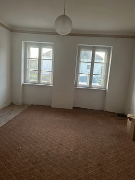 Eladó Lakás 9200 Mosonmagyaróvár , Mosoni Bóbita Ovóda