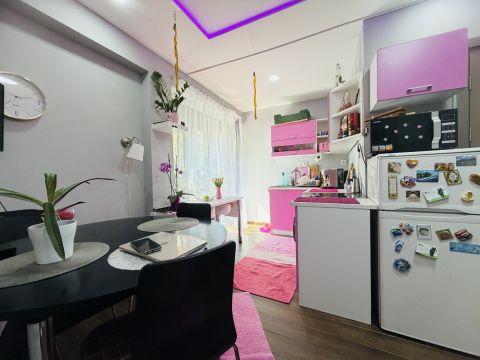 Eladó Lakás 2800 Tatabánya , Izabella szalon