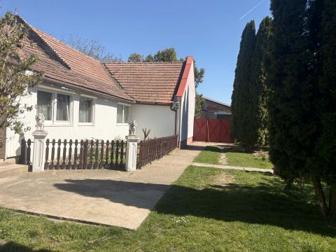 Eladó Ház 9222 Hegyeshalom Kossuth Lajos Utca környéke