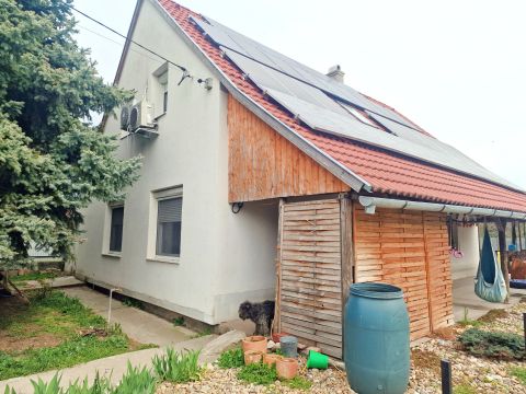 Eladó Ház 2461 Tárnok 