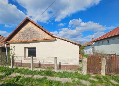 Eladó Ház 5071 Besenyszög , 5071 Besenyszög, csendes