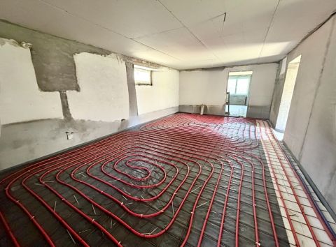 Eladó Ház 7013 Cece Cece központi részén