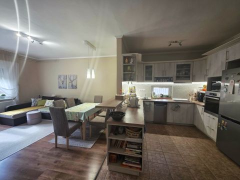 Eladó Ház 6500 Baja 