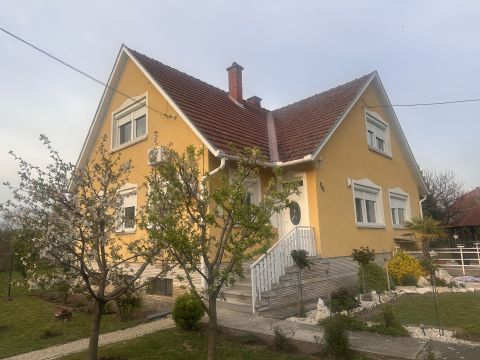 Eladó Ház 9012 Győr 