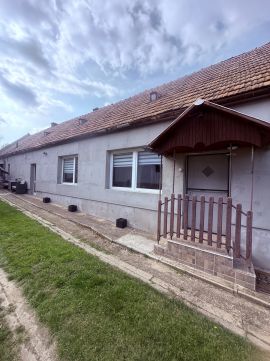 Eladó Ház 8431 Bakonyszentlászló 