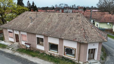 Eladó Ház 8977 Resznek , Resznek Béke tér