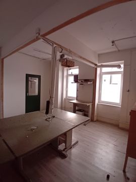 Kiadó Ipari 9028 Győr 