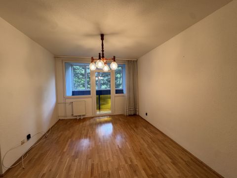 Eladó Lakás 2040 Budaörs 