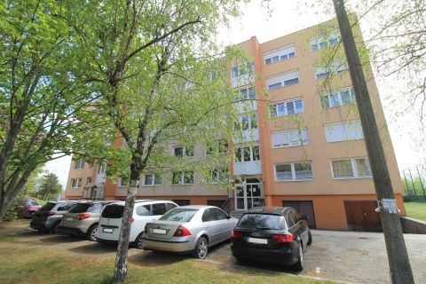 Eladó Lakás 2143 Kistarcsa 